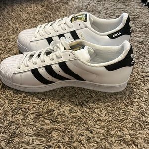 Adidas superstar shoe